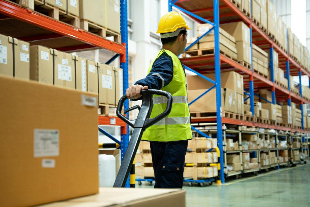 Preparing New Hires with Manual Handling Training for Safe Integration into Irish Workplaces - Manual Handling Training Article