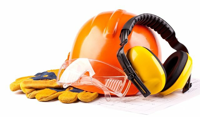 Empower Your Workforce with PPE Online Training for Workplace Safety in Ireland - Manual Handling Training Article